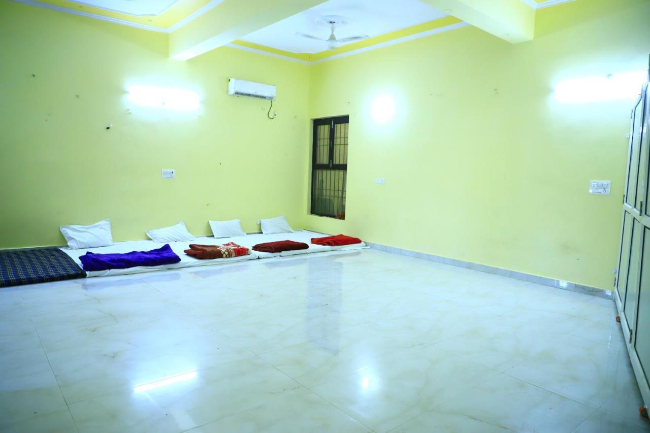 Shivraj Homestay Mathura Εξωτερικό φωτογραφία