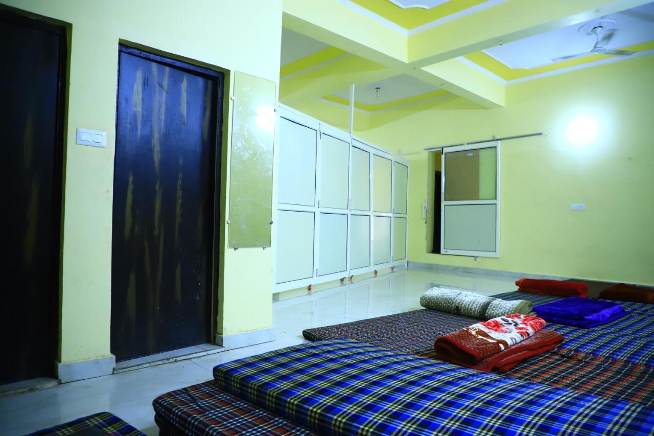 Shivraj Homestay Mathura Εξωτερικό φωτογραφία