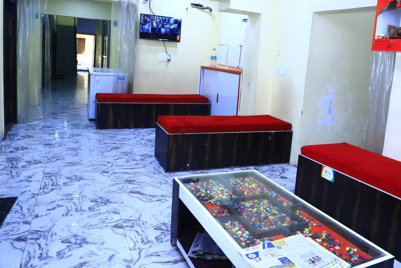 Shivraj Homestay Mathura Εξωτερικό φωτογραφία