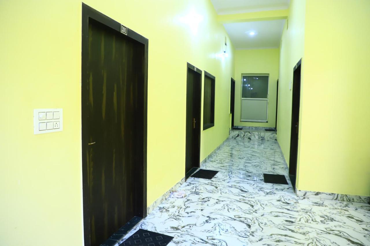 Shivraj Homestay Mathura Εξωτερικό φωτογραφία