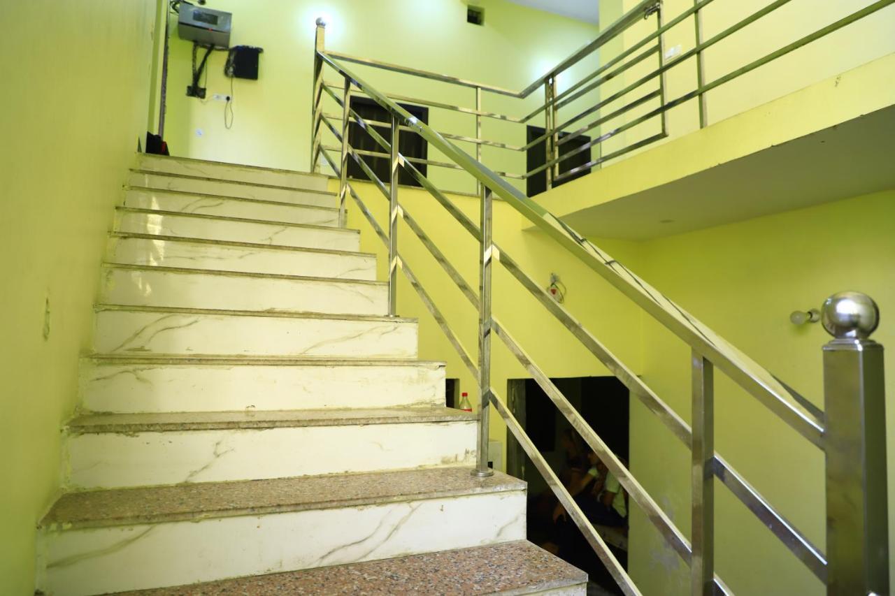Shivraj Homestay Mathura Εξωτερικό φωτογραφία